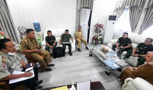 Kunjungan TNI ke Pemkot Palu