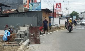 Proyek Tombolotutu