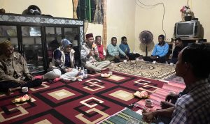 Diskusi Diskusi